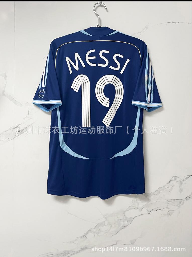 0607AC Milan No. 22 Kaka Retro Style Star Barcelona Santos Brazil Short-sleeved Football Clothes