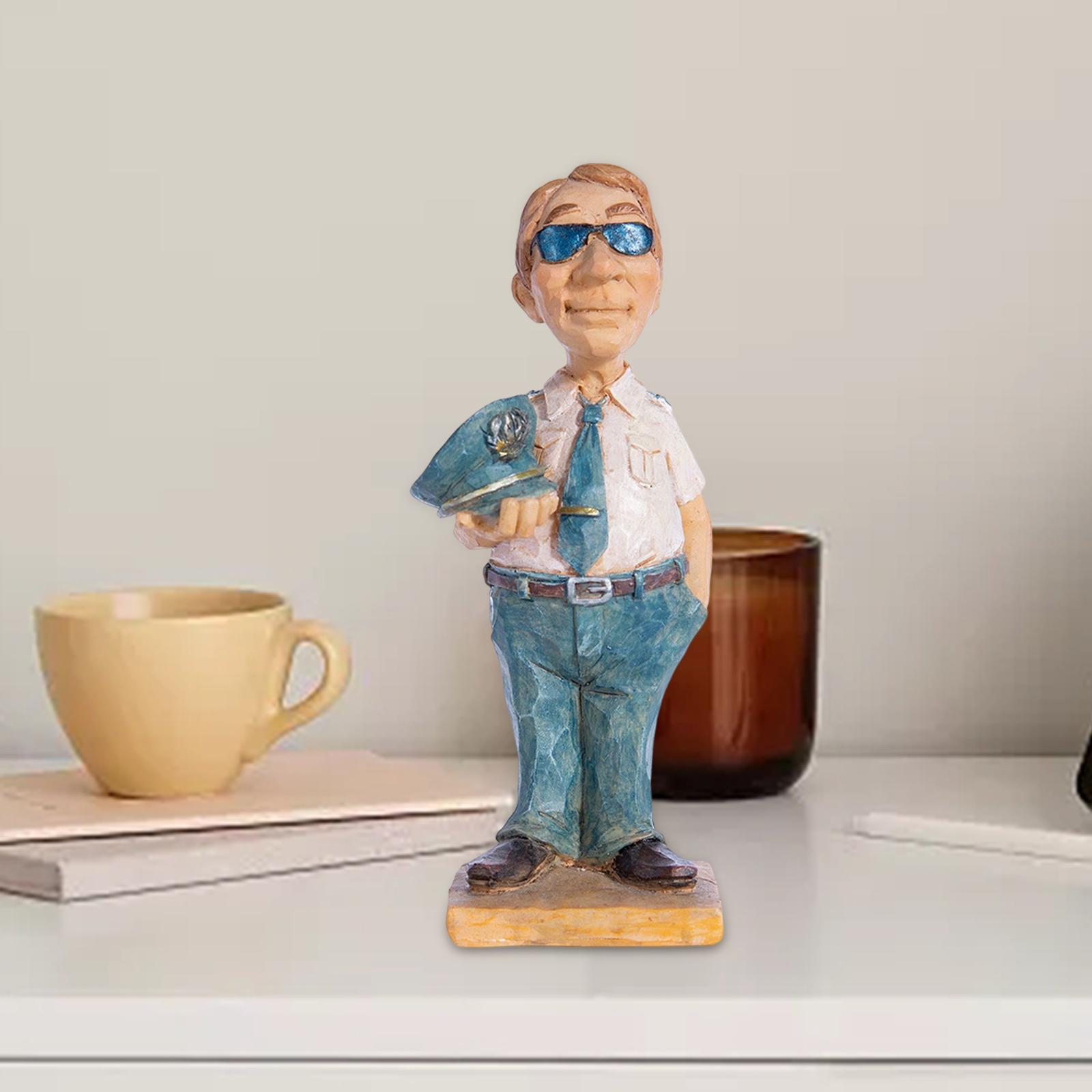 

Professional People Figures Painted Exquisite Sculpture for Bedroom Bookcase