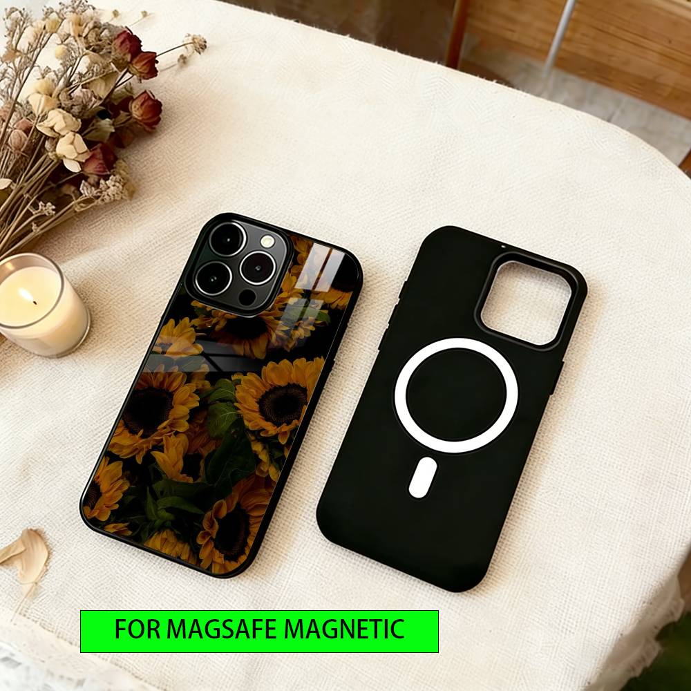 Sunflower Pattern Phone Case For iPhone17,16,15,14,13,12,11 Plus,Pro Magnetic For Magsafe Wireless Charging