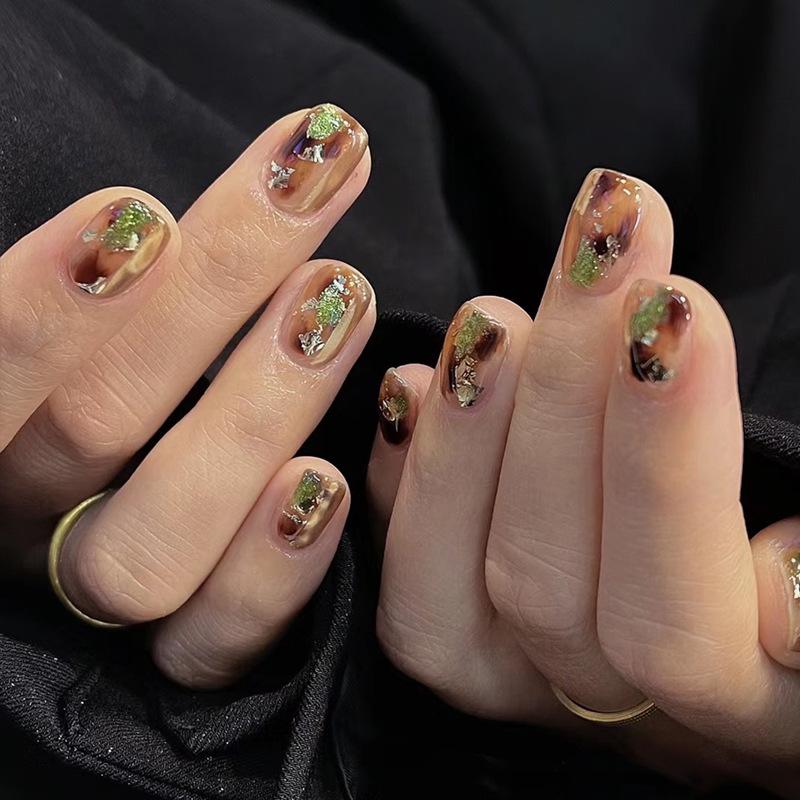 Wearable Ombre Green & Silver Amber Nail Stickers - Short Style, Removable Nail Art Tips