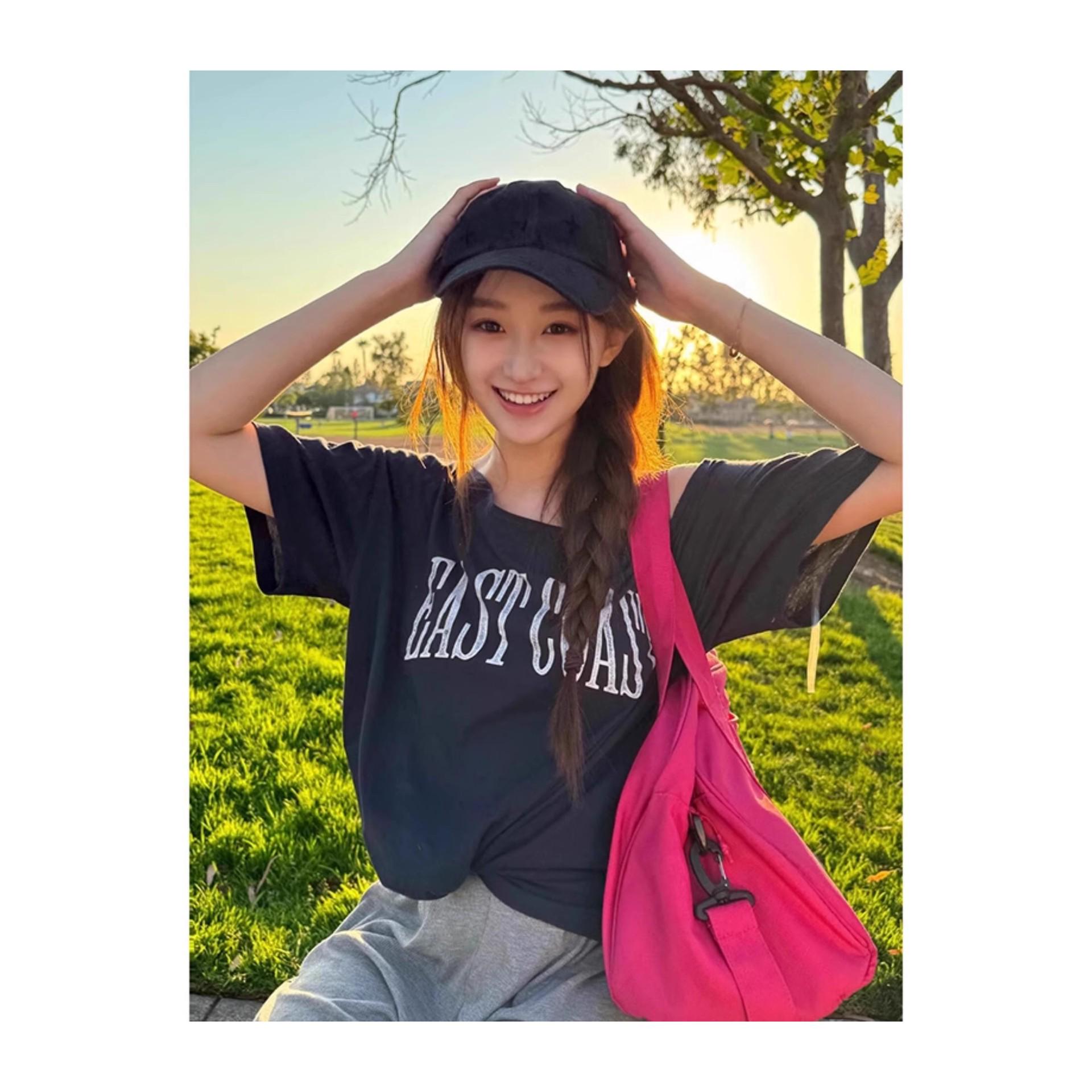 

Plus Size American Style Off-Shoulder Short Sleeve Summer T-Shirt for Women - Slimming Retro Design Small темно-синий