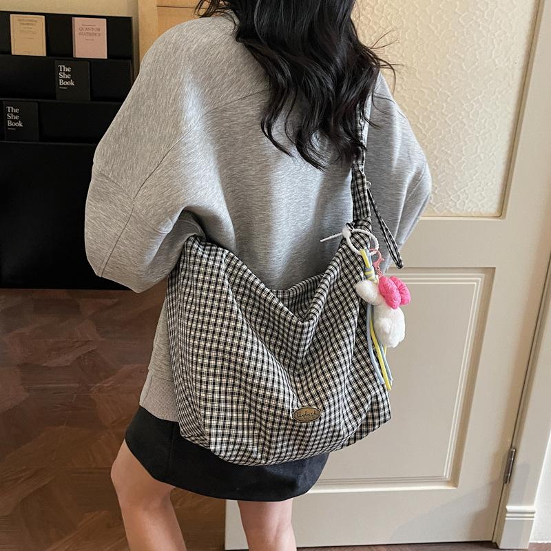 

New Trendy Plaid Crossbody Bags for Women Large Capacity Tote Shoulder Bag Fashi Lazy Style Versatile Texture Storage Bags чёрный