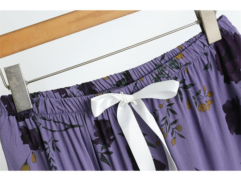 Summer Cotton & Rayon Slimming Outfit: Short-Sleeve Top & Floral Straight-Leg Pants for Middle-Aged and Elderly Women