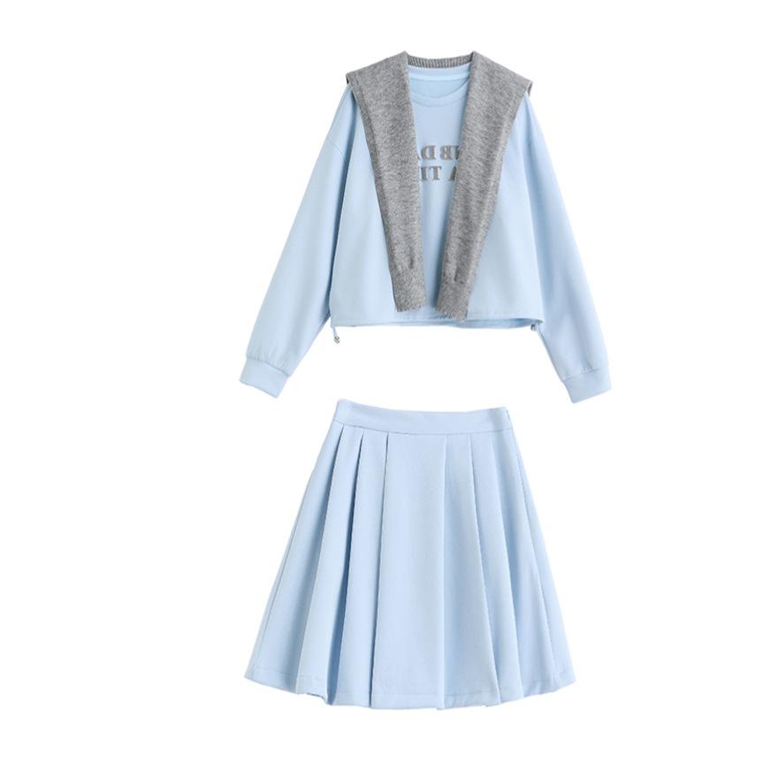 Spring new fashion shawl design sense embroidered letter sweater age-reducing pleated skirt three-piece set