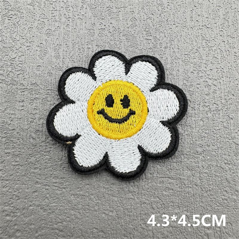 Cute Cartoon Small Embroidery Patches For Clothing Candycherry Patch Iron On Patches On Clothes Fusible Patch Stickers Badges
