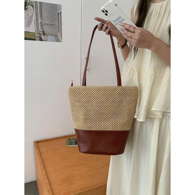 Ausgeschnittene Patchwork-Tragetasche Damen Urlaubs-Strandtasche Vintage Gewebte Schultertasche Große Tasche