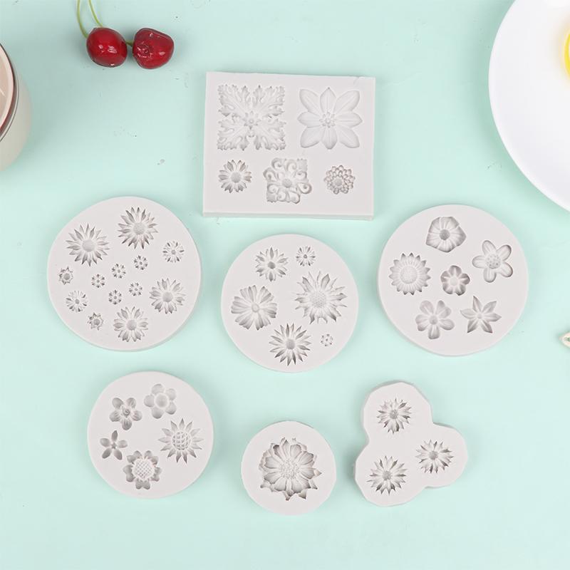 3D Mini Prästkrage Blomma Silikonform Diy Fondant Tårta Dekoreringsverktyg Bröllop Födelsedag Fest Choklad Godis Bakverk Bakform