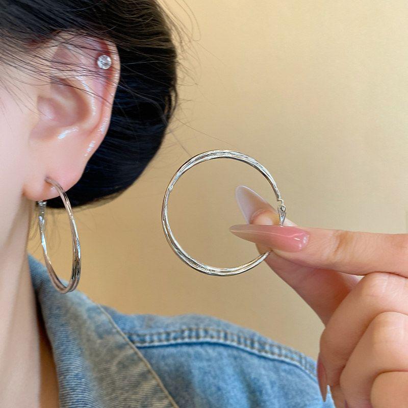 European and American Style Exaggerated Large Hoop Earrings for Women, 2026 New Model, High-End Unique Design, Trendy Niche Style