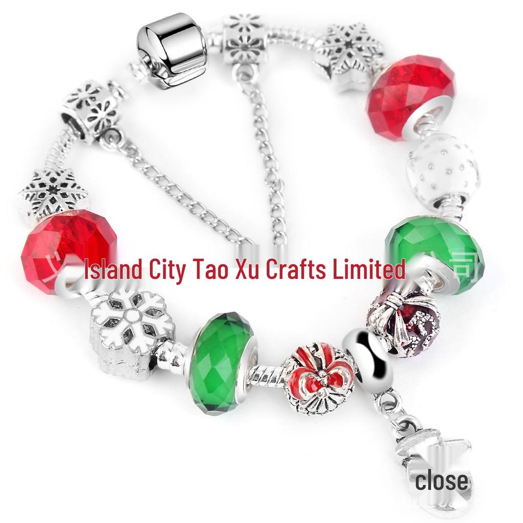 Christmas Heart Snowflake Beaded Bracelet: Red, Crystal, and Green Lampwork