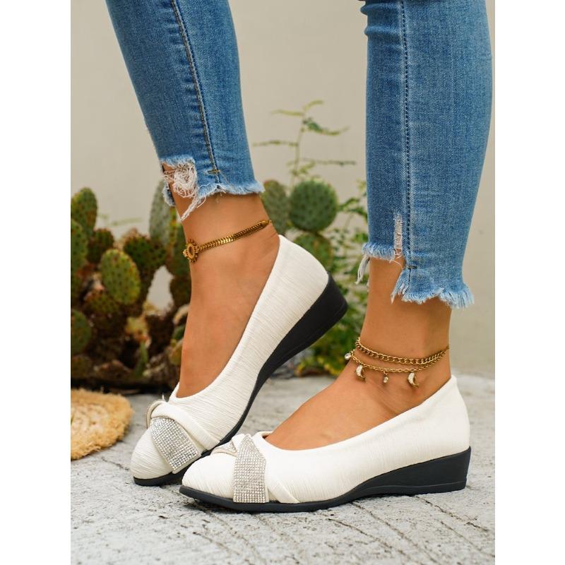 Women's Plus Size Wedge Shoes Spring New Retro Hong Kong Style Rhinestone Casual Single Shoes