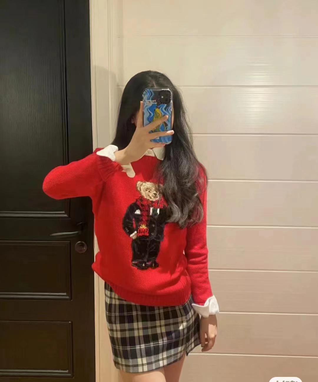 

Женский классический ретро-свитер Red Bear от R s – праздничный и модный Large красный