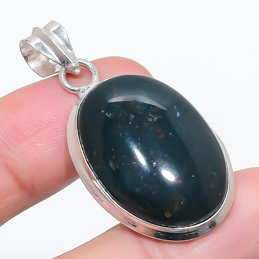 

Natural Bloodstone Gemstone 925 Sterling Silver Jewelry Pendant 1.81 H9z29