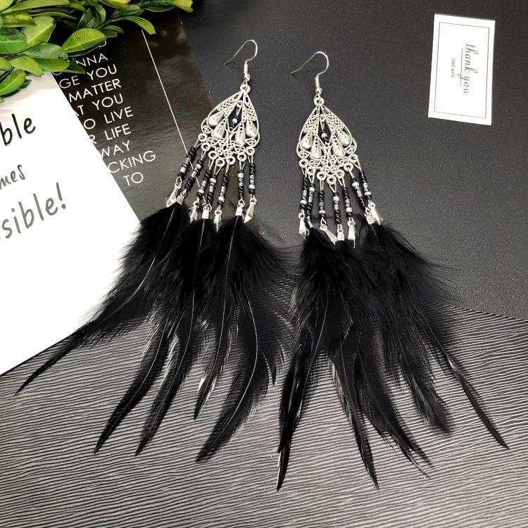 

Винтажные зимние плюшевые серьги-пусеты с перьями, темпераментные длинные серьги с бахромой в богемном стиле, женские аксессуары для ушей для отпуска