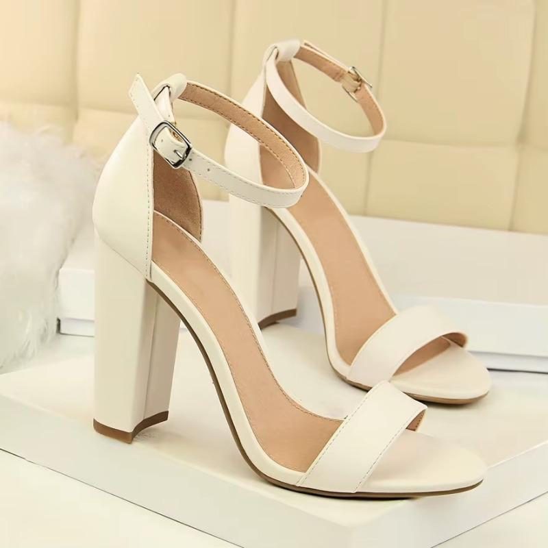 Fashion Women's Chunky Heel Open Toe Sandals with Ankle Strap, Perfect for Fashionable Occasions