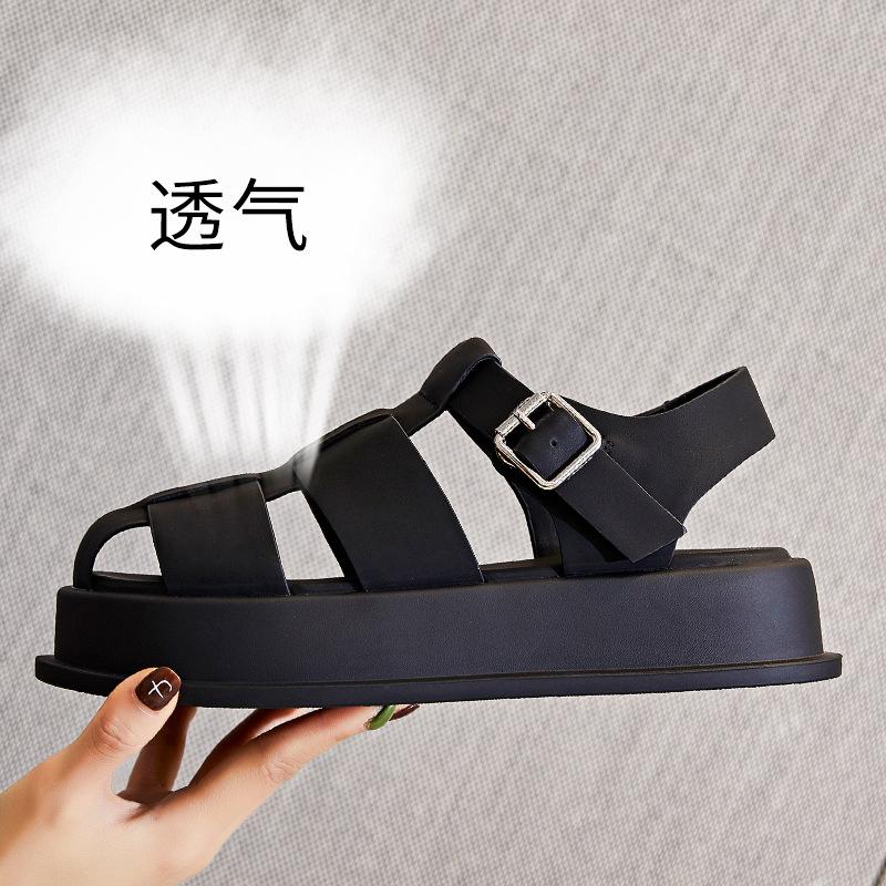Spring and summer new women's leather bag head sandals women's casual platform pig cage shoes fashion woven women's shoes
