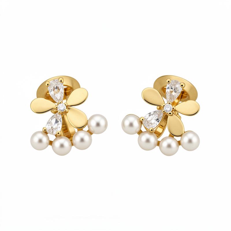 Gold Plated Zircon Bow Pearl Ear Clip, No Piercing Required; Elegant High-End Jewelry for Women.
