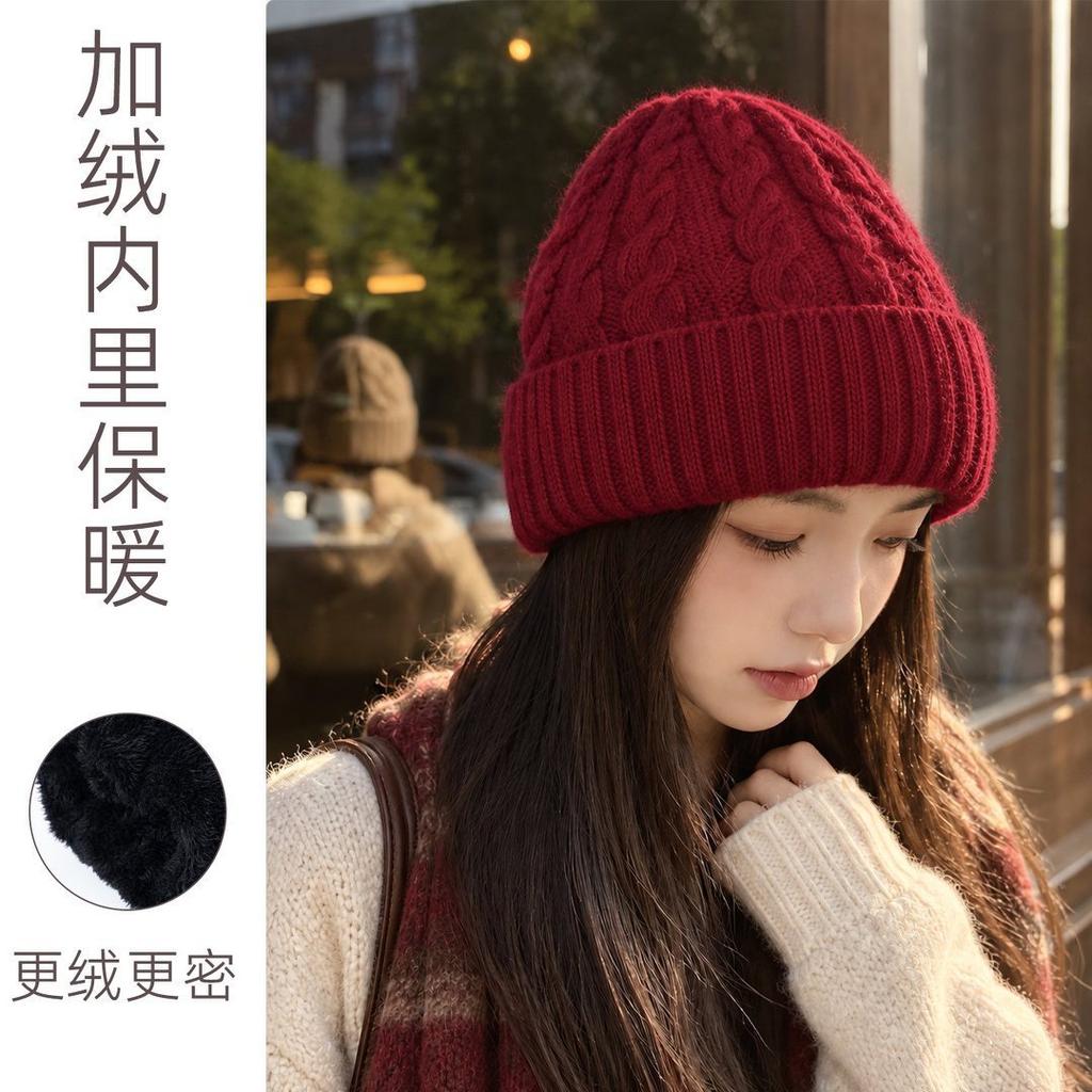 Knitted hat autumn and winter women's light gray with ball outdoor cold protection and warmth high-value wool hat supports customization