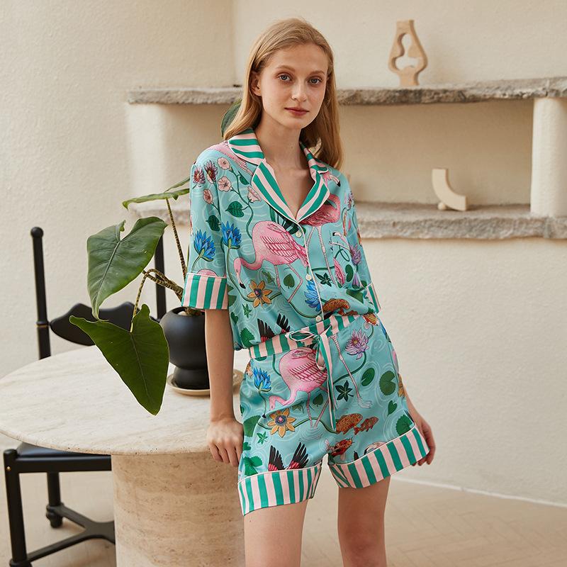 

[Flamingo] ins style pajamas women s summer high-end sense can be worn outside, ice silk short-sleeved loungewear set S
