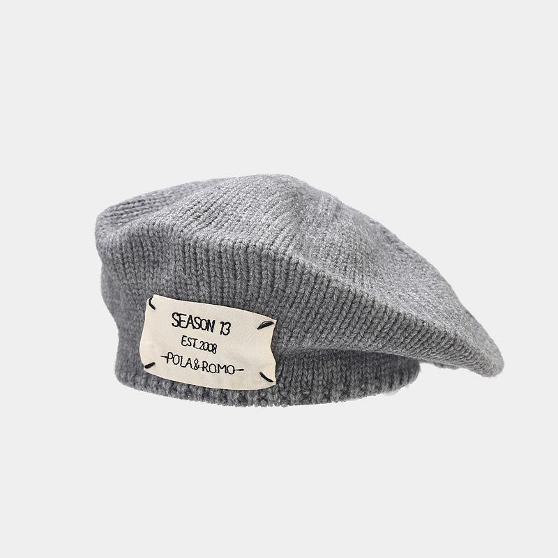 Autumn and winter new knitted beret ins literary and retro painter hat girls show their faces small versatile hat