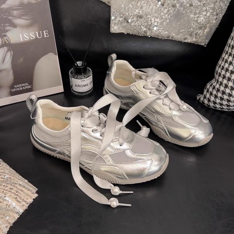 Summer mesh breathable small sports shoes women's 2025 versatile and lightweight flat-bottomed German training shoes soft-soled travel shoes