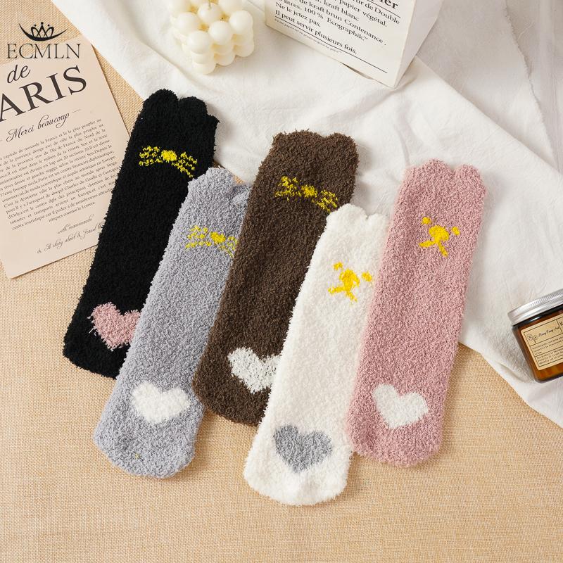 5 Pairs Thick Warm Mid-calf Socks for Womensmall Ear Flaps Socks for Home Autumn/Winter Coral Fleece Socks