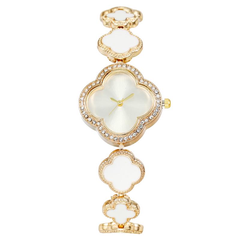 

Модные женские кварцевые часы-браслет с лепестками и четырехлистным клевером белый