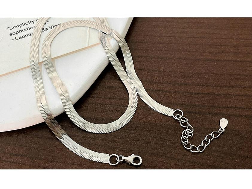 S925 Sterlingsilber Koreanische Schlangenkette – Schlichte & Vielseitige Retro-Choker-Halskette für Damen