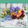 Decoração de casa – Flores e coroas artificiais