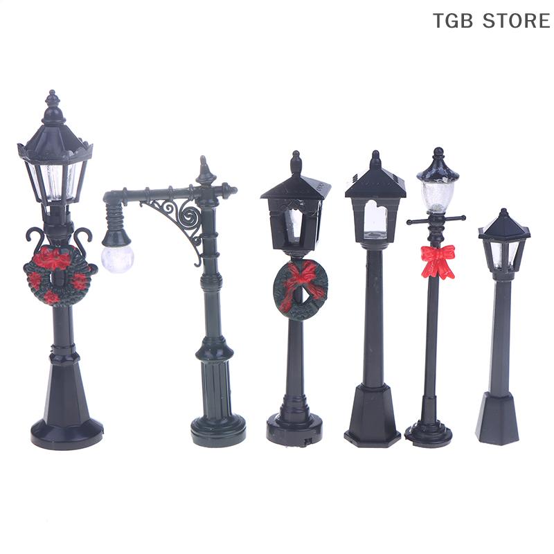 2/12Pcs Mini Christmas Street Lights Model Garden Street Lights Dollhouse Simulation Miniatures Lights Ornaments Home Decor