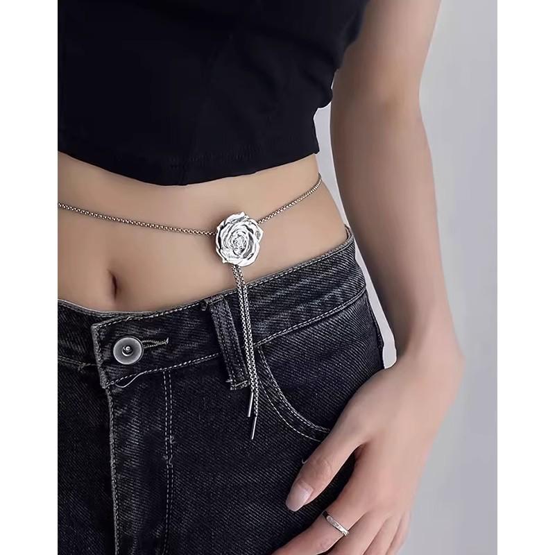 Colar de rosas com franjas de alta qualidade, estilo Spice Girl, design de nicho, elegante, leve, luxuoso, versátil, com corrente de clavícula removível