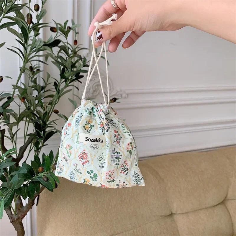 Floral Print Drawstring Coin Purse Lipstick Makeup Bag Travel Organizer Keys Earphone Storage Bag Makeup Pouch Cute Purse Wallet