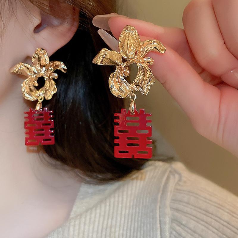 New Year's red flower flocking stud earrings women's niche earrings versatile earrings autumn and winter