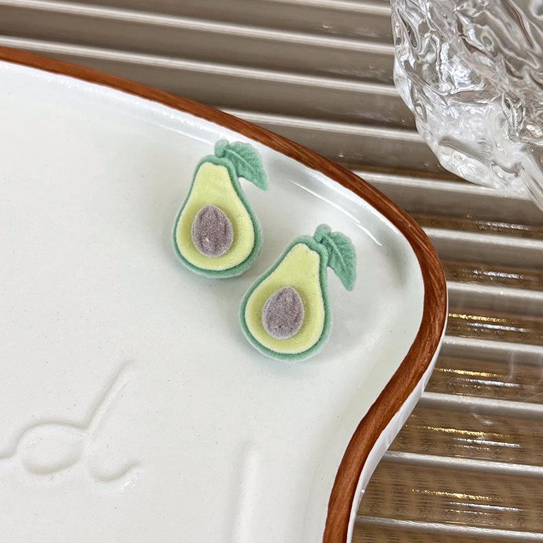 

Нові солодкі флоковані фруктові сережки для дівчаток, свіжі та милі дівчата, персикові сережки у формі серця, які пасують до сережок 2.5*1.7cm