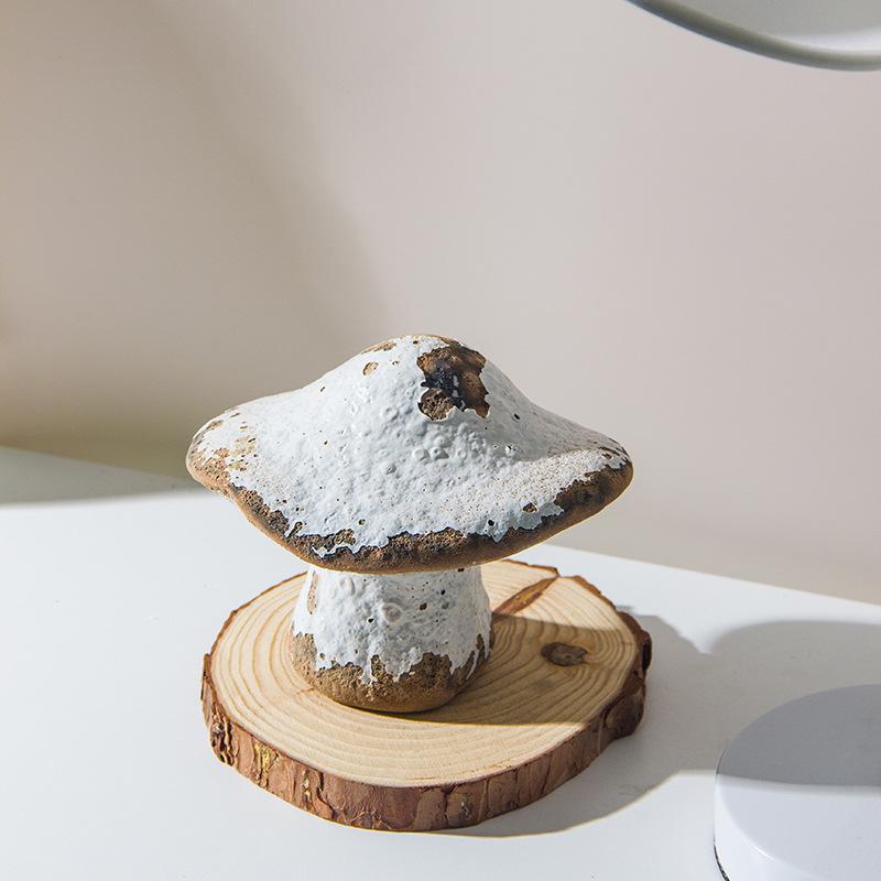 

Le Meng Home Decor Kiln-Fired Ceramic Mushroom Hotel B&B Cabinet Ornament - White Porcelain Crafts белый