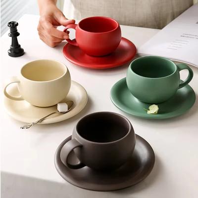 Vintage Eiform Keramik Kaffee- und Untertassenset für den Heimgebrauch - Leichter Luxus Einfach Latte Art Geprägt Cappuccino