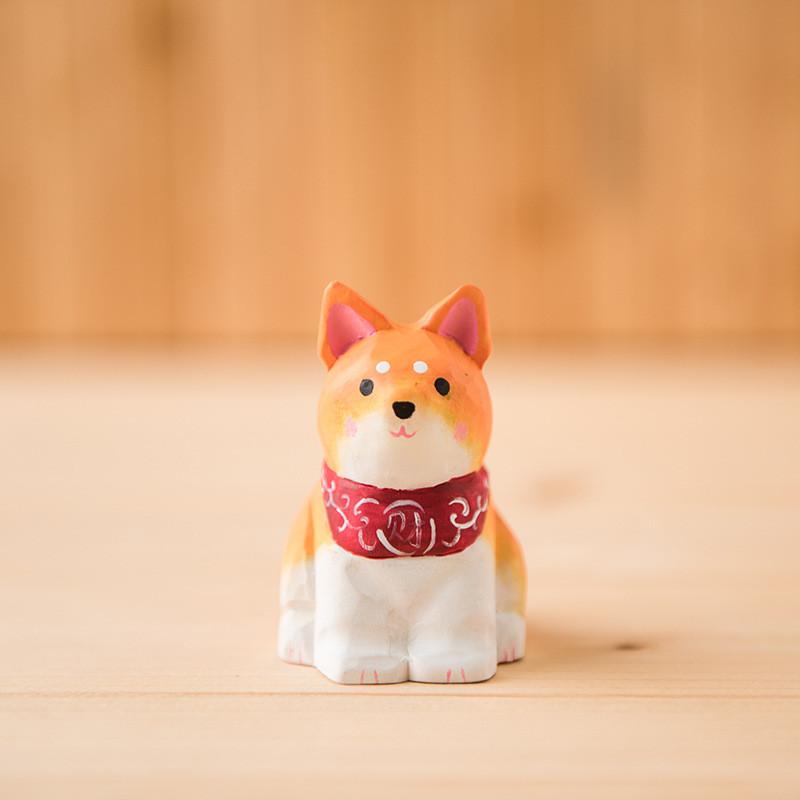 Hundefigur aus Holz mit süßem Design für Geschenk und Wohnkultur