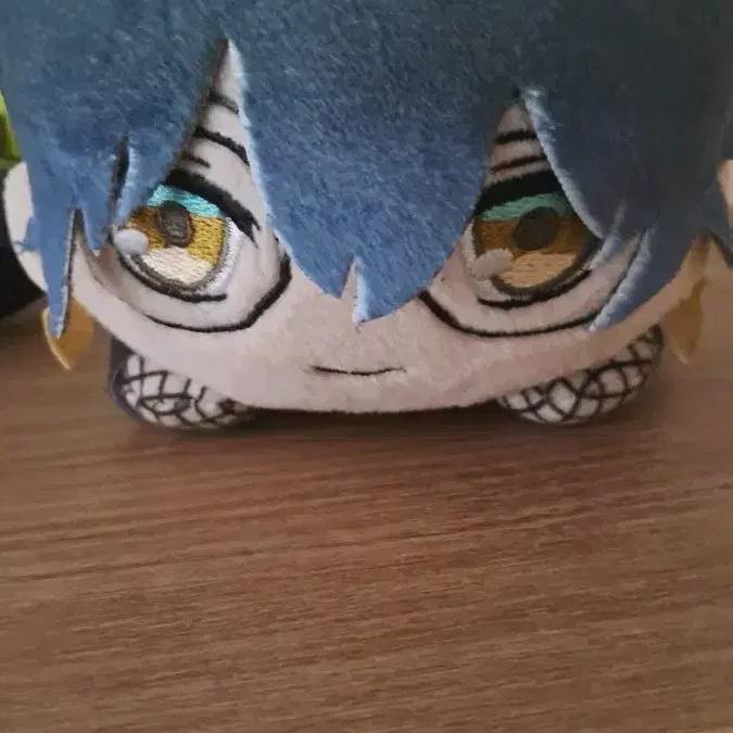 

Niji Sanji En Luxem Ike Sells E-brand Dolls!!