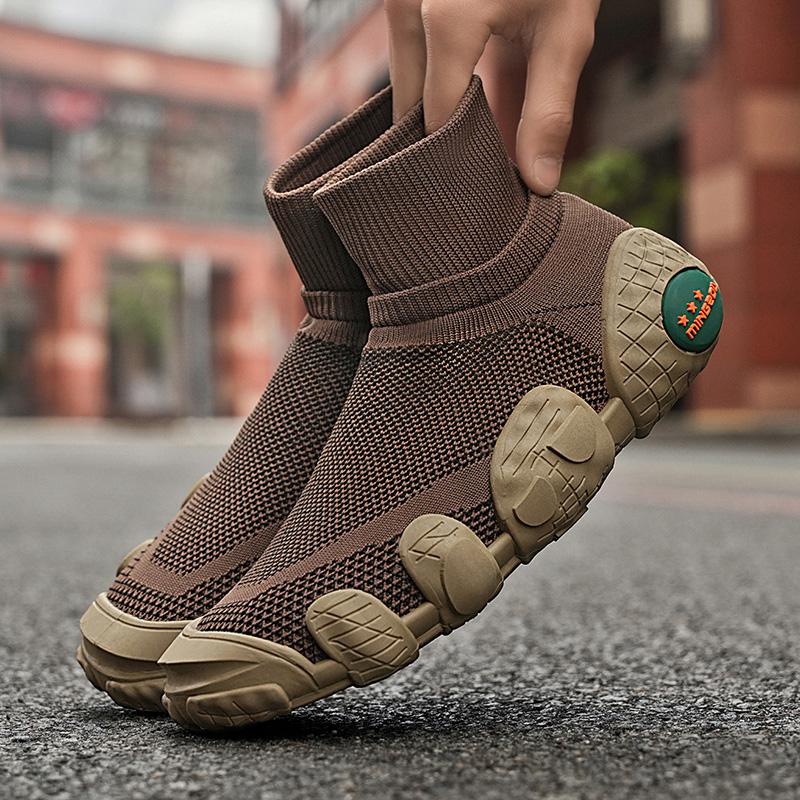 Outdoor Men Short Boots Designer Soft Casual Sneakers Breathbale Mens Socks Shoes Slip-On Flat Lightweight Walking Sport Shoes