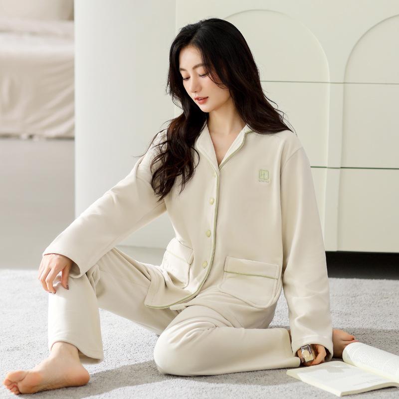 Pajamas Ladies Autumn And Winter Thickened Warm Long Sleeve Island Fleece Suit Winter Coral Fleece Loungewear