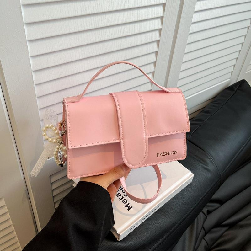 

2025 spring new fashion versatile shoulder messenger bag high sense light luxury letter versatile handbag small square bag single bag рожевий