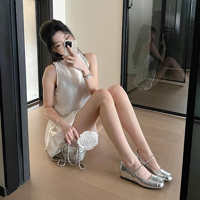 French silver single shoes women's spring and autumn 2025 new evening wind design sense niche temperament socialite Mary Jane women's shoes