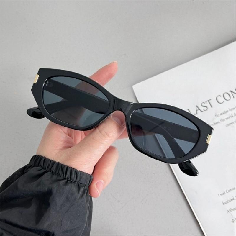 2pcs Stylish Vintage Cat-Eye Eyewear  for Elegant Ladies Lightweight & Comfortable Ideal for Daily Use and Fashion Decoration