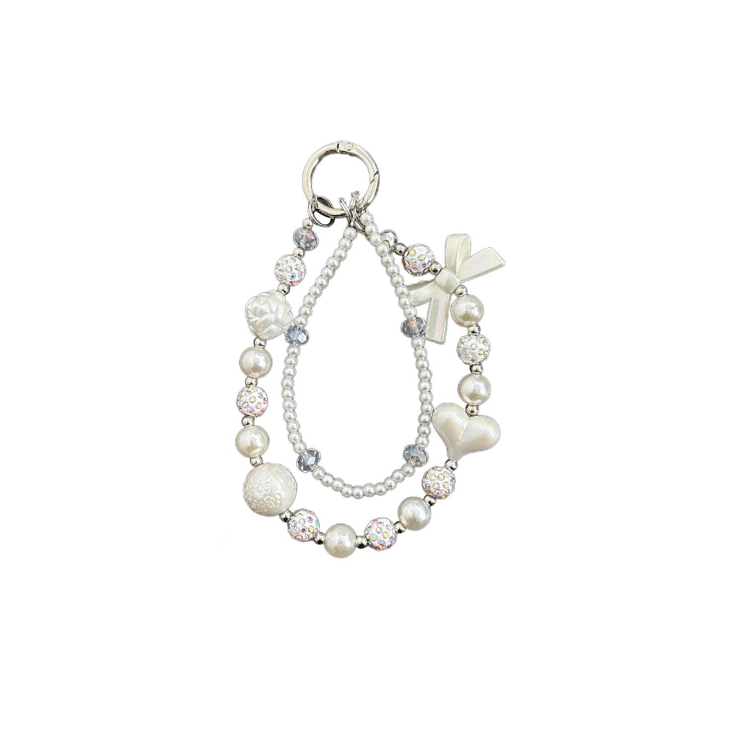 

Брелок и шнурок из бусин, жемчуга и страз с чехлом для телефона