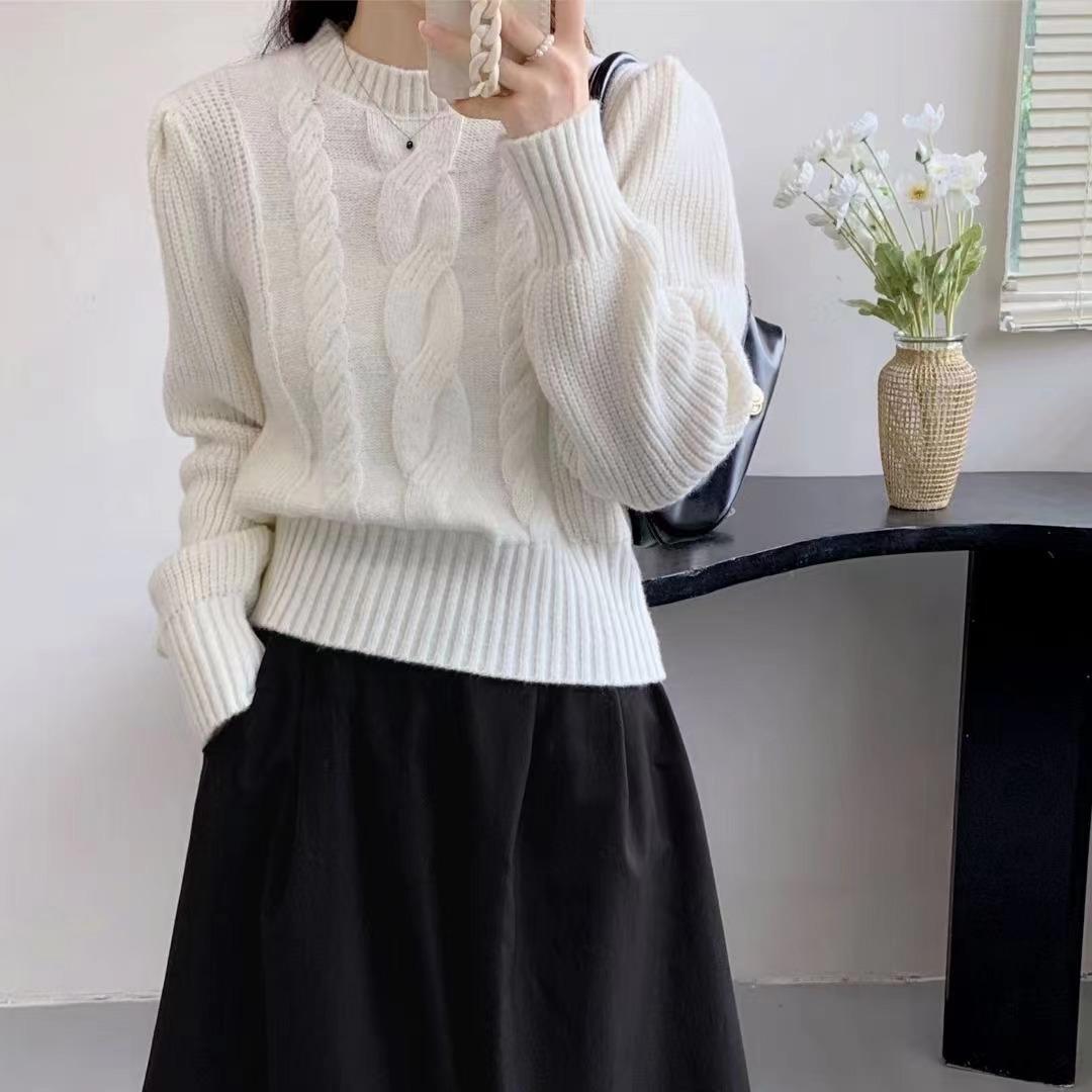 

Retro twist pullover long-sleeved sweater lazy spring and autumn knitted sweater top solid color bubble shoulder short simple 46-21 (average size) білий
