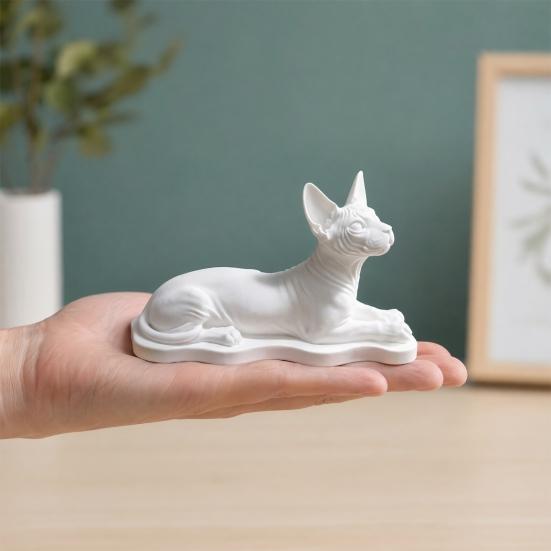 3D-gedruckte Sphinx-Katzenfigur, Realistische haarlos-Katzenstatue, Liegende Skulptur mit geschwungener stabiler Basis, Mattweißes Ornament für Schreibtischregal