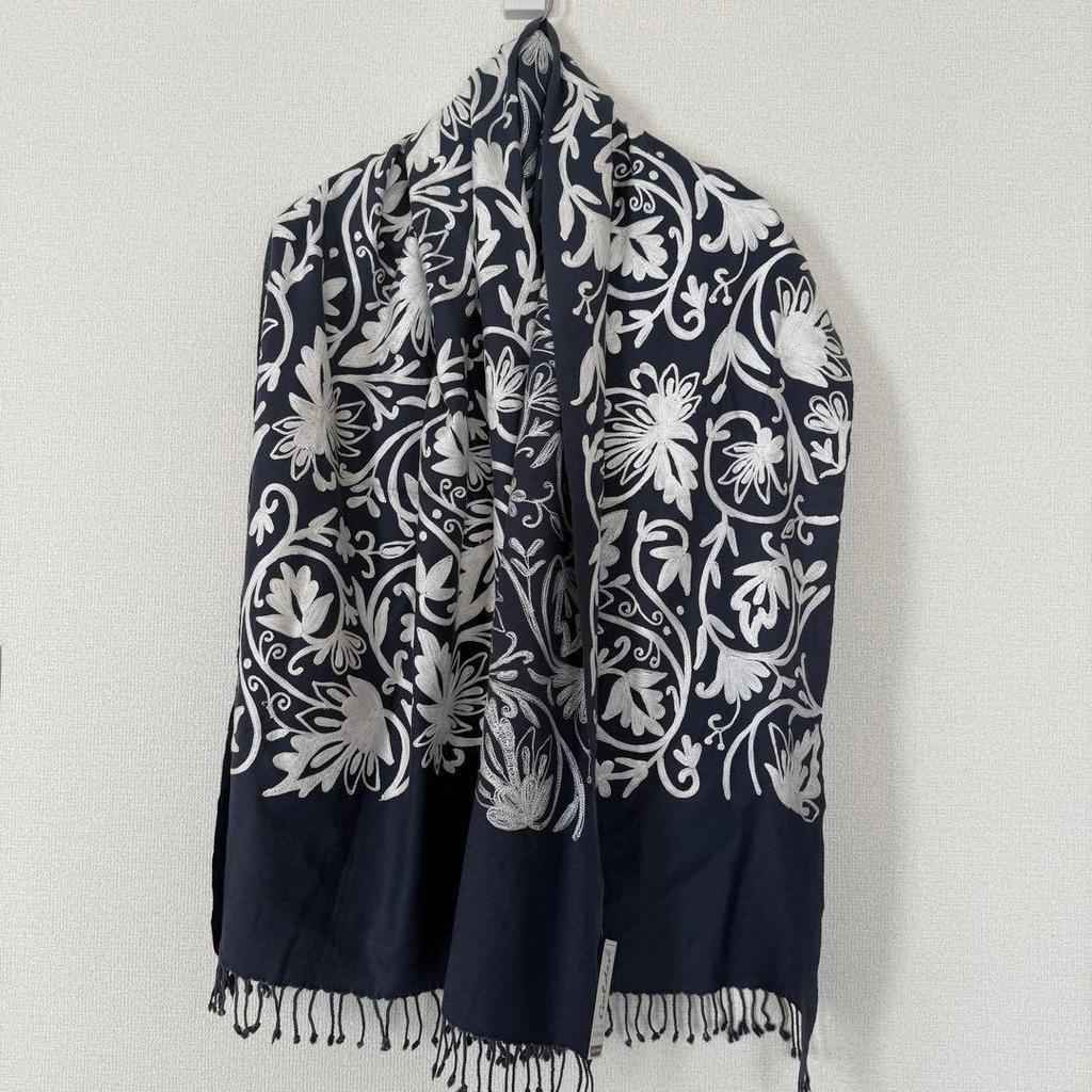 Used Kashmiri Embroidery 100% Pashmina Large Shawl Navy X Silver