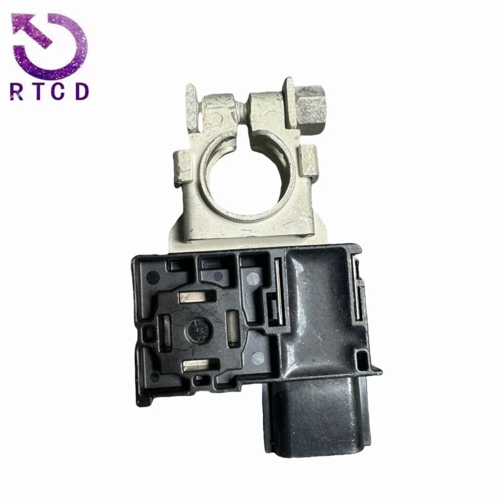Battery pile head protector 243407F000 24380BB50A for Nissan Touareg Loulan Infiniti Q50 Q60 Q70 QX80/QX56 (Z62) 1PC
