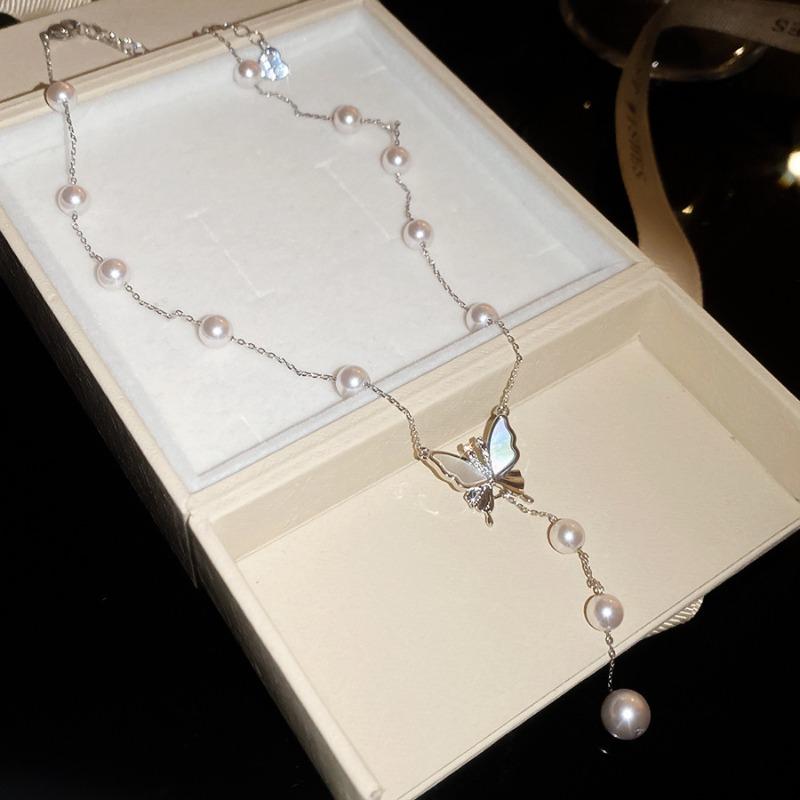 Super fairy sweet diamond-encrusted butterfly pearl necklace earrings jewelry set niche light luxury temperament versatile jewelry fashion