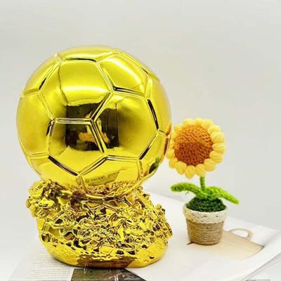 Figurine de récompense de ballon d'or, réplique de trophée de joueur de football du monde, Sculpture en résine, décoration de bureau, ornement pour fans de sport, athlètes, cadeau de collection
