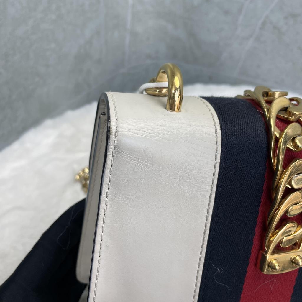 [Pre-Owned] Sylvie Gold Buckle Striped Web Satin Bow Chain Mini Shoulder Bag - Good #H3OS6N